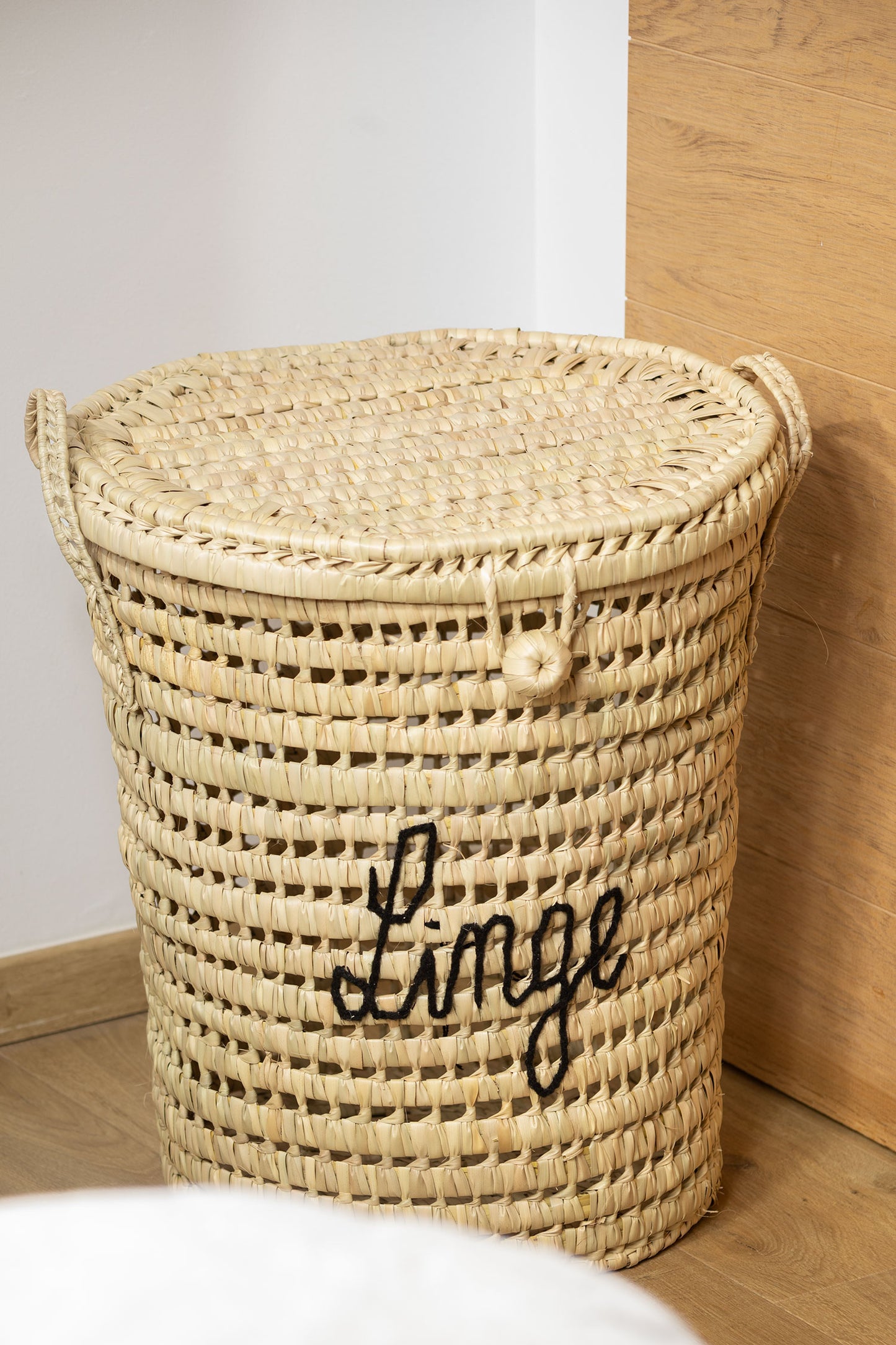 Panière à linge rigide brodée